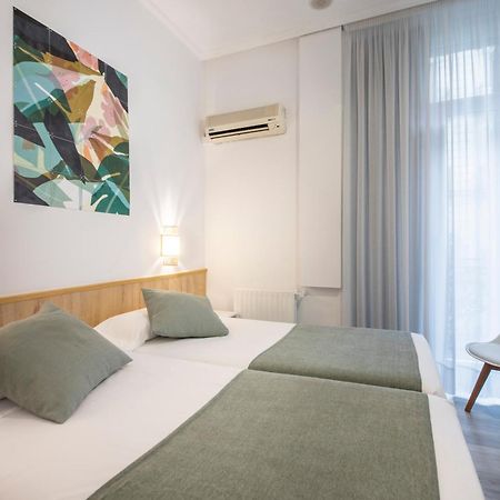 Pension Donostiarra San Sebastián Esterno foto