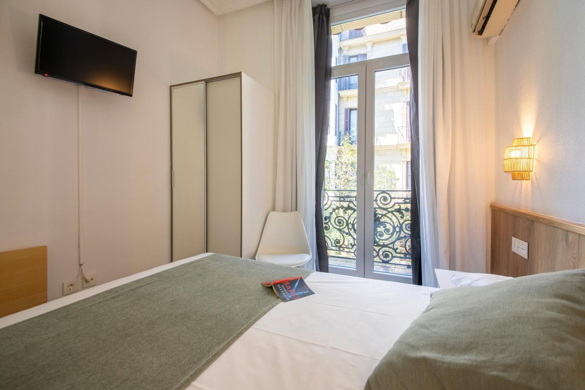 Pension Donostiarra San Sebastián Esterno foto