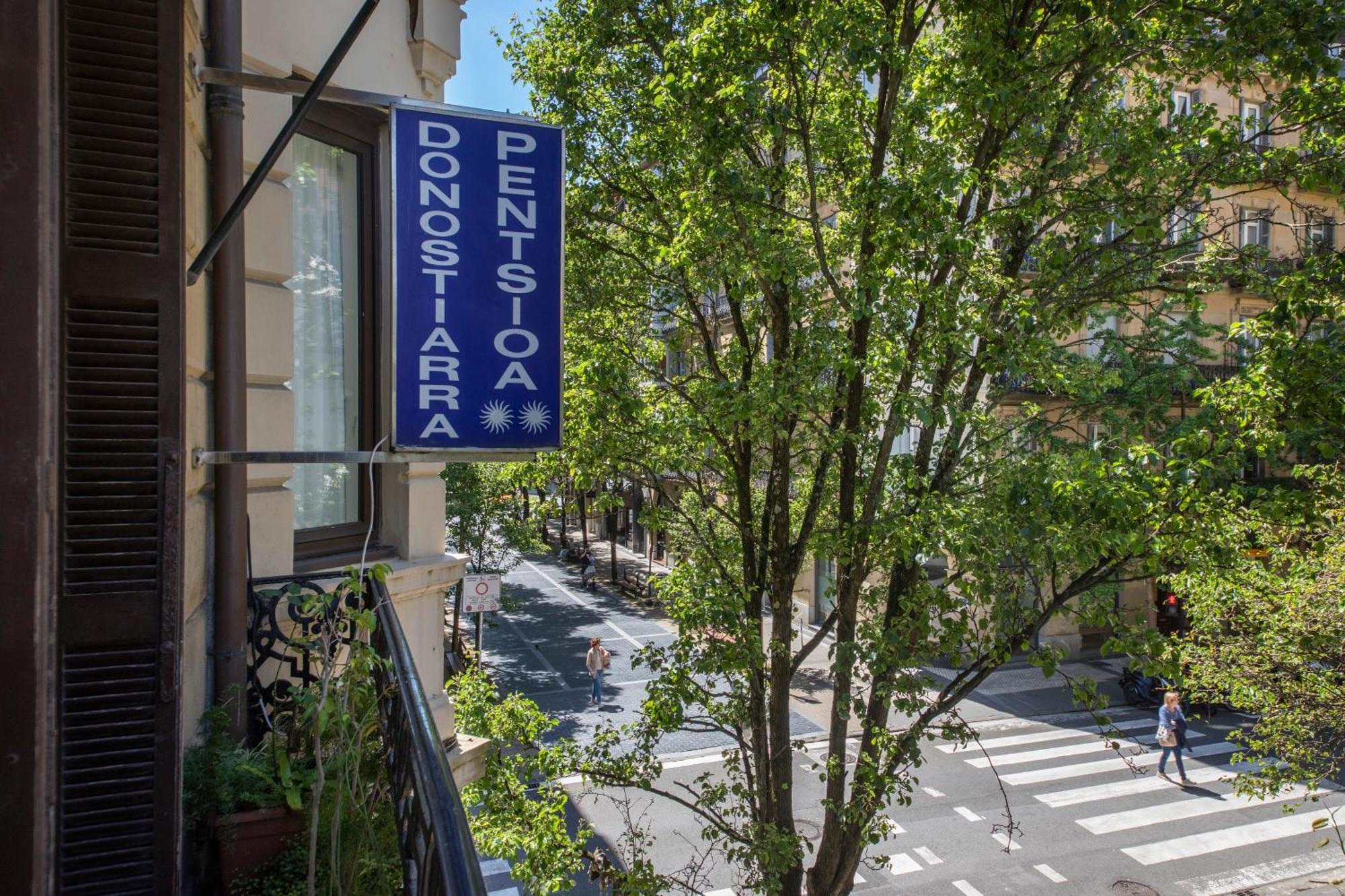 Pension Donostiarra San Sebastián Esterno foto